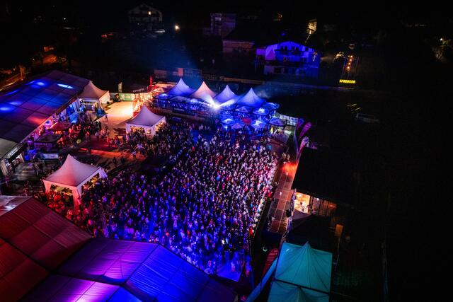 Beste Partystimmung in Strass | Foto: Baumann