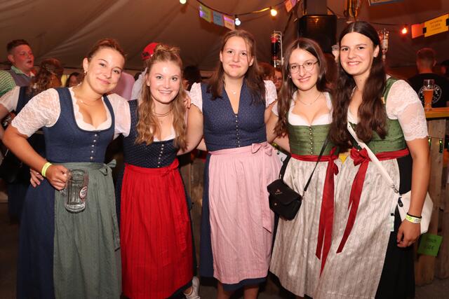 Hatten richtig gute Laune: Sonja, Lucia, Johanna, Anna und Juliane. | Foto: Markus Bäumler/zema-medien.de