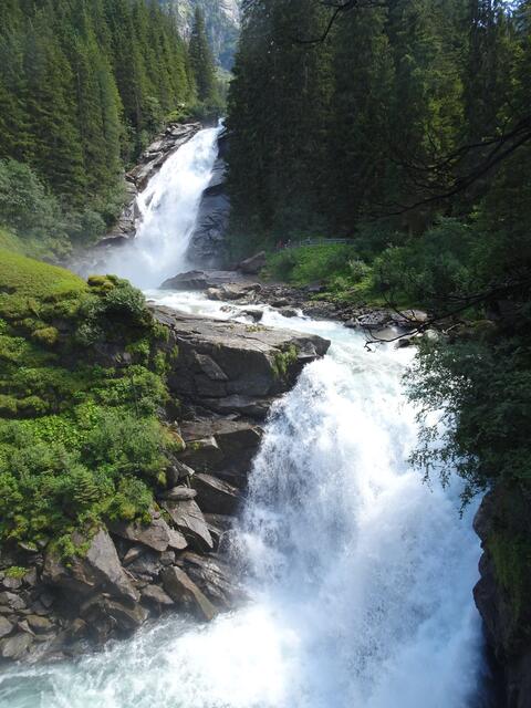 Faszinierende Wassergewalt