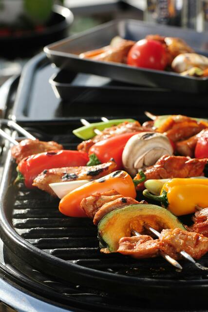 Auch Gemüse macht sich gut auf dem Grill. | Foto: BRALRO/Unsplash