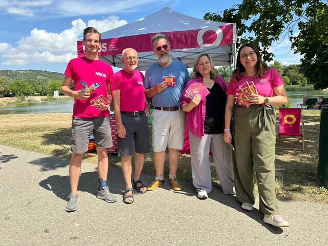 Michael Artner, Walter Liwanetz, Ronald Thoma, Uli Höbarth-Kaindl und Kathrin Kaindl. | Foto: NEOS Langenzersdorf