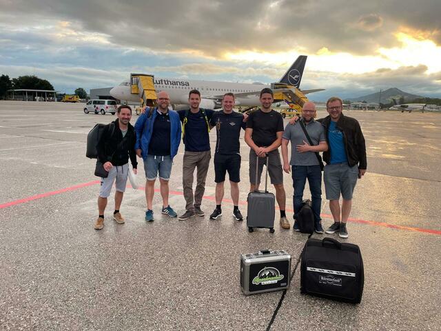 Markus Hofer, Michael Miller, Matthias Kratzer, Toni Höller, Georg Fankhauser, Johannes Riedlsperger
und Christoph Platzer. | Foto: Die Alpenkracher