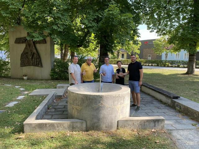 von links nach rechts: Obmann BGM Stefan Flotz (Matzen-Raggendorf), BGM Hermann Gindl (Hohenruppersdorf) , BGM Christoph Veit (Ebenthal), BGMin Verena Gstaltner (Bad Pirawarth), KLAR! Manager Alexander Wimmer | Foto: REV Südliches Weinviertel 