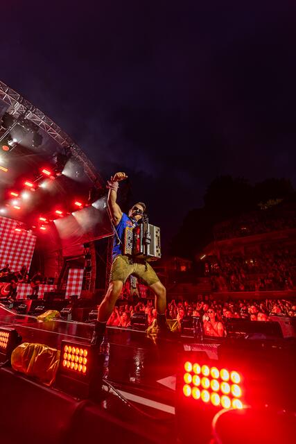 Zum zehnten Mal lud der Volks-Rock'n'Roller Andreas Gabalier zum Konzert nach Kitzbühel. | Foto: kitzmusik/Lobenwein