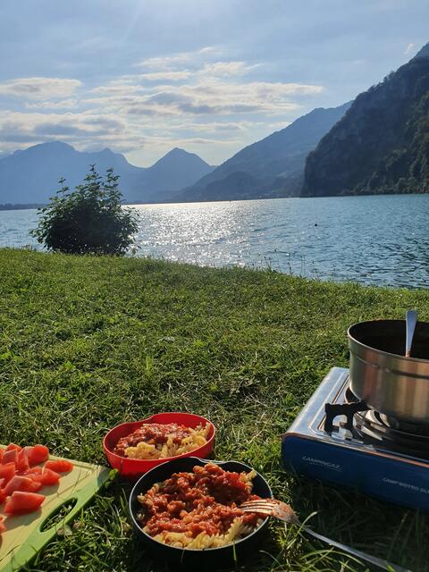 Camping Urlaub in der Schweiz. Hier zu sehen ist der Walensee. 