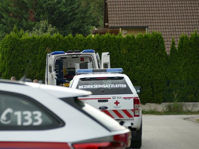 Der Lebensgefährte wurde im Bezirk Bruck an der Leitha von seinen Eltern tot entdeckt. Die Ermittlungen zu den genauen Todesursachen laufen noch. | Foto: DOKU-NÖ