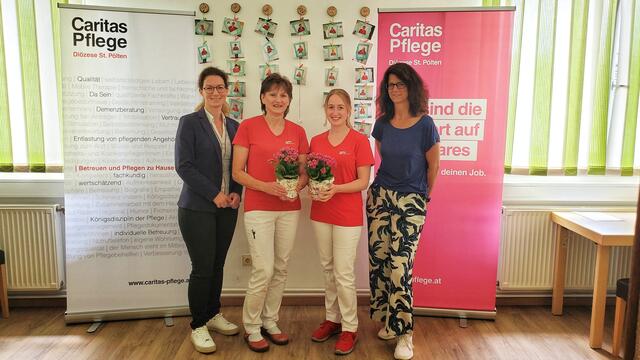 v.li.n.re.: Regionalleiterin Elena Steinmaßl, Waltraud Stummer, Daniela Fux, Pflegeleiterin Elisabeth Hirnschall | Foto: Caritas Diözese St. Pölten
