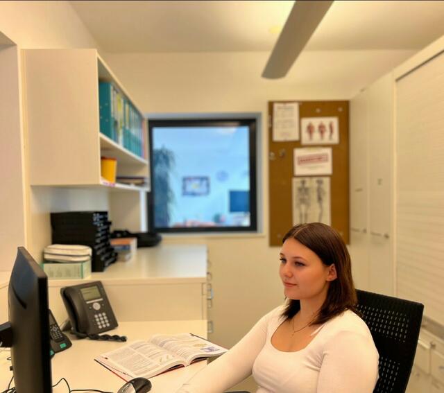 Elena Szwed will im nächsten Lehrjahr mit der Lehre mit Matura beginnen.  | Foto: Szwed