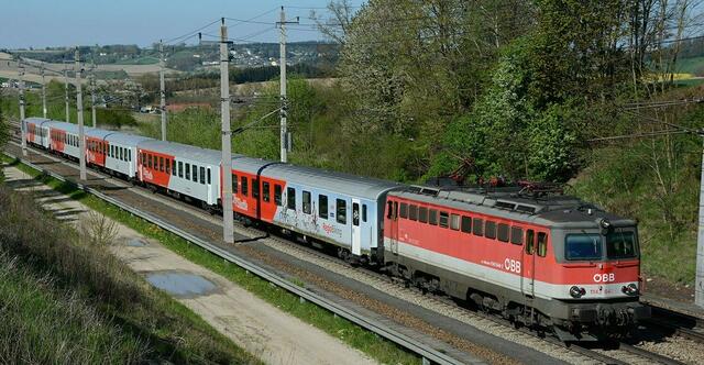 Von der Störung waren zwischenzeitlich die Züge REX 4, REX 41 sowie die S40 betroffen. (Archiv) | Foto: ÖBB, Kajetan Steiner