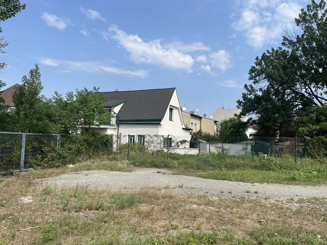 Das Haus von Frau Jagoutz liegt auf der Grenze von Wien und Niederösterreich.  | Foto: Rosa Besler/meinbezirk