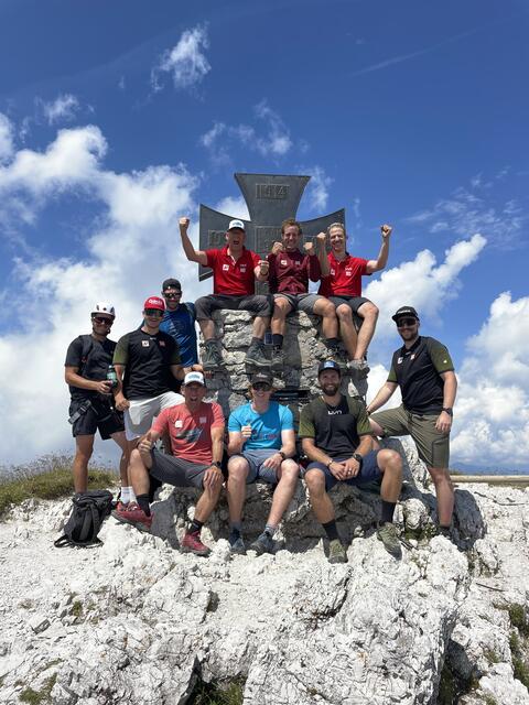 Das ÖSV Team möchte als Team immer an die Spitze. So auch beim Trainingskurs auf dem Nassfeld. | Foto: Ski-Austria/KK