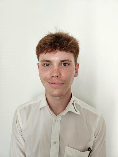 Noah Morbitzer aus Tulln vom Lehrbetrieb XXXLutz in Langenrohr ist unter den Top 10 Verkäufern aus NÖ. | Foto: WKNÖ
