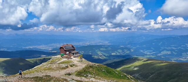 Die Schutzhütte am Zirbitzkogel | Foto: Veronika Pronneg