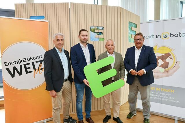 Eine lebendige Innovationspartnerschaft wurde geschlossen. V.l.: Christian Fink, Rafael Bramreiter, Christian Purrer, Martin Graf | Foto: Energie Steiermark/Symbolfoto