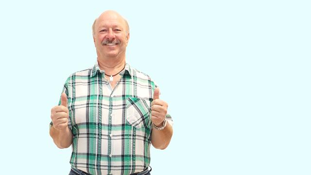 Arnold Rengo stolz auf seine Transformation: 17 kg leichter und voller Lebensfreude.