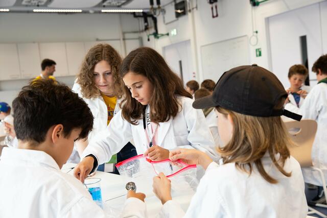 Junge Talente forschen am ISTA Ende August gemeinsam mit Profis. | Foto: ISTA/Stephanie Kneissl