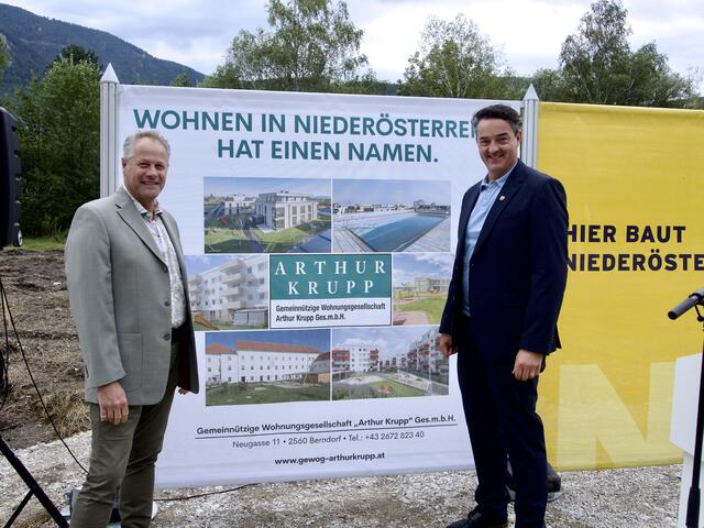 Geschäftsführer Christof Anderle und Bürgermeister Jochen Bous (r.). | Foto: Santrucek