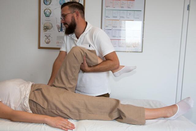 Seit 2017 ist der 39-Jährige als Heilmasseur selbstständig. | Foto: Michael Siegel