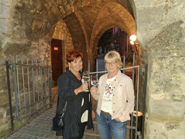 Novotny Rosa &amp; Schreckenreither Helga 
