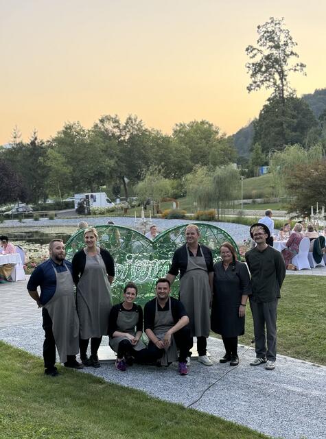 Die Familie Rainer vom Trautentalwirt tischte den Gästen kulinarische Highlights auf. | Foto: Region Graz - Martina Löcker