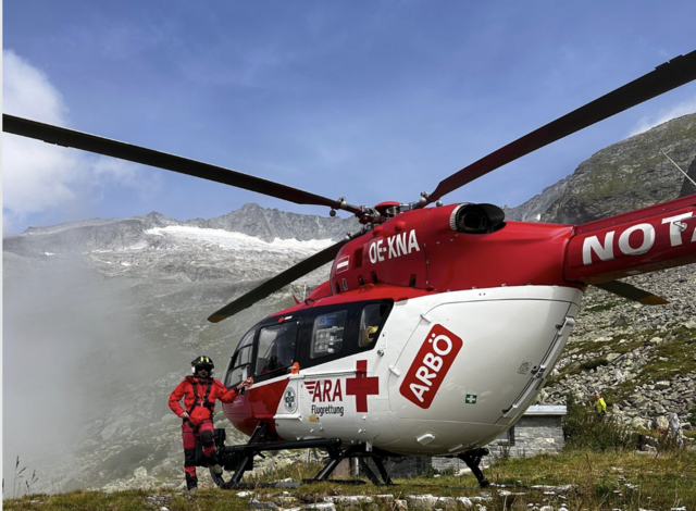 Zum Zeitpunkt des Einsatzes war die Hochalmspitze immer wieder in Nebel gehüllt. | Foto: ARA Flugrettung
