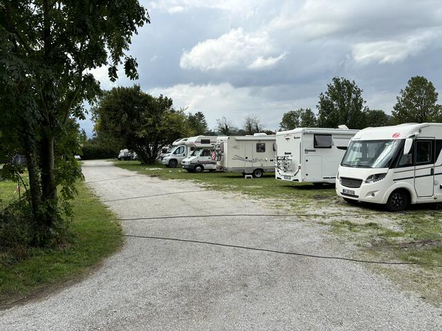 Seit 73 Jahren gibt es den Campingplatz Schloss Aigen bereits. Besitzer ist die Familie Revertera, der auch das Schloss Aigen gehört. | Foto: Schrofner