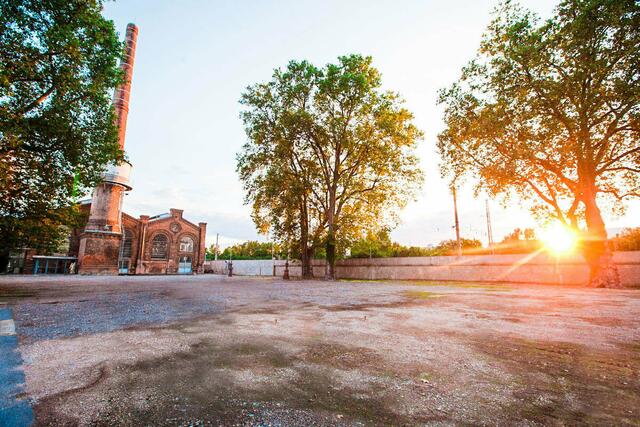 "Um 22 Uhr hat in der Donaustadt Ruhe zu sein" – dieser Meinung ist Bezirksvorsteher Ernst Nevrivy (SPÖ). Und wegen dieser stehen Open Air-Konzerte in der Metastadt nun auf der Kippe. | Foto: metastadt.at