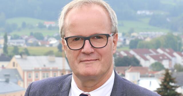 Christian Gratzl ist Bürgermeister von Freistadt und Vorsitzender der Bezirkspartei. | Foto: Nicole Stummer