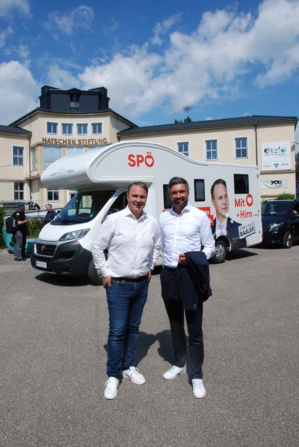 Bürgermeister Peter Schobesberger (l.) mit SPÖ-Clubobmann Andreas Babler. | Foto: Steiner-Watzinger