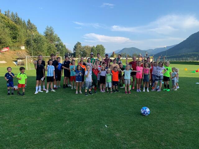 Der Nachwuchs des SV Stockenbois ist motiviert und bereit für die kommende Fußballsaison. | Foto: Gemeinde Stockenboi