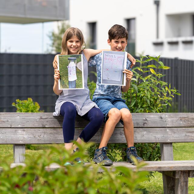 Die beiden Kinder Sophia und Kai beeindruckten den Hausmeister Johann Zehner. | Foto: Johann Zehner