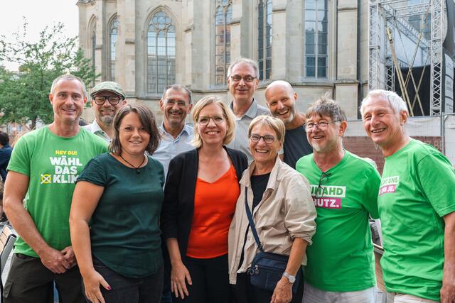 Die Urfahraner Grünen mit Leonore Gewessler. | Foto: Grüne