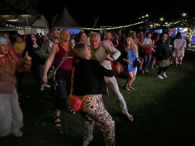 Ausgelassene Stimmung und gute Laune - die besten Zutaten für ein Festival.  | Foto: Tamara Himsl