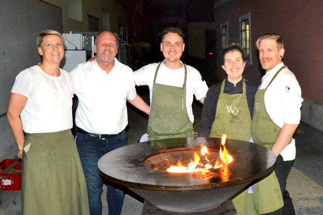 Das Wörgötter-Team servierte Köstlichkeiten vom OFYR-Grill. Foto: Kremser