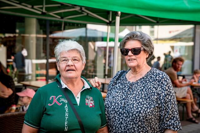Auf Besuch aus der Schweiz: Elisabeth und Sonja.