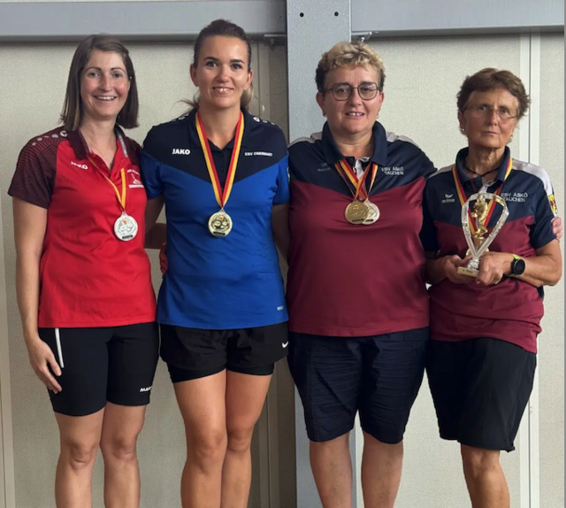 Landesmeisterschaft Damen: Katrin Pulay, Elisabeth Polster, Wilhelmine Glavanovits, Hedwig Laschober | Foto: Stocksport Burgenland