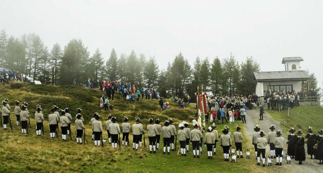 Der Festakt fand bei der Hubertuskapelle statt.  | Foto: Mühlanger 