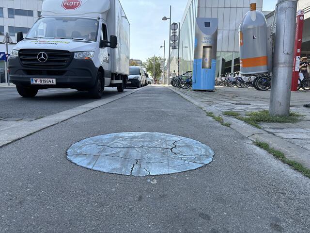 Der Ein-Richtungs-Radweg wird ausgebaut. | Foto: Philipp Scheiber