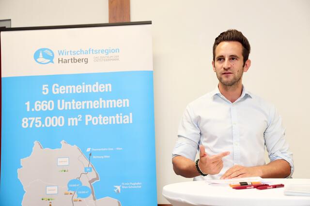 LAbg. Lukas Schnitzer betonte den hohen Stellenwert der Lehre. | Foto: Alfred Mayer