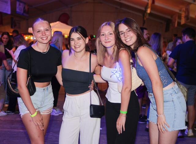 Fotos vom Samstag-Abend beim Perger Zeltfest. | Foto: Markus Mörwald