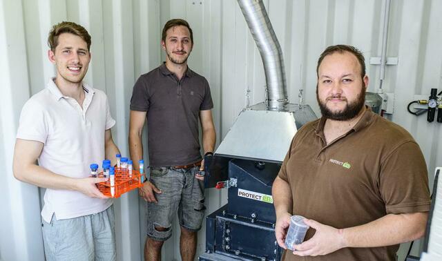 Jürgen Abraham, Tobias Kopp und Chris Pichler arbeiten am Institut für Chemie an der Uni Graz. | Foto: Uni Graz/ProtectLiB