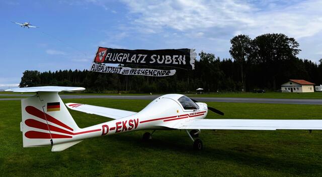 Legendär: Die tägliche Banneraufnahme zum Beginn der Festtage. | Foto: Franz Gruber