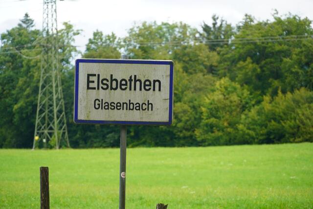 Ein Ortsschild kurz vor der Glasenbachklamm in Elsbethen. | Foto: Emanuel Hasenauer