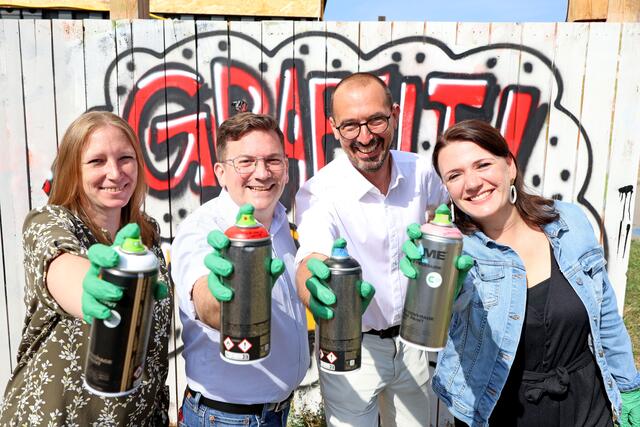 Wien Kanal und WienXtra veranstalten gemeinsam einen Graffiti Workshop bei der Wien Kanal Baustelle am Gaudenzdorfer Gürtel. | Foto: Stadt Wien/Martin VOTAVA