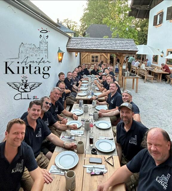 Das Team des Club 21 aus Anif hat sich der Förderung sozialer Projekte verschrieben. | Foto:  Club 21