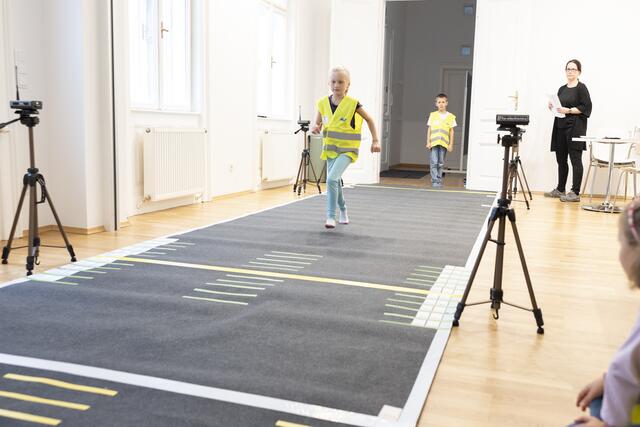 Die Forschenden haben mit Kindern im Alter von sechs bis zehn Jahren Tests durchgeführt. | Foto: Martin-Nußbaum