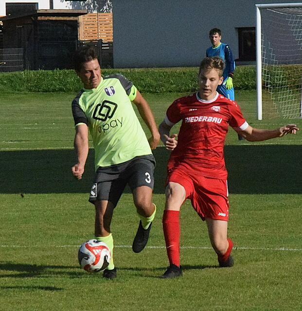 SV Niederndorf (rot) - SV Brixen (gelb/schwarz) | Foto: Schwaighofer