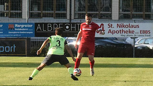 SV Niederndorf (rot) - SV Brixen (gelb/schwarz) | Foto: Schwaighofer