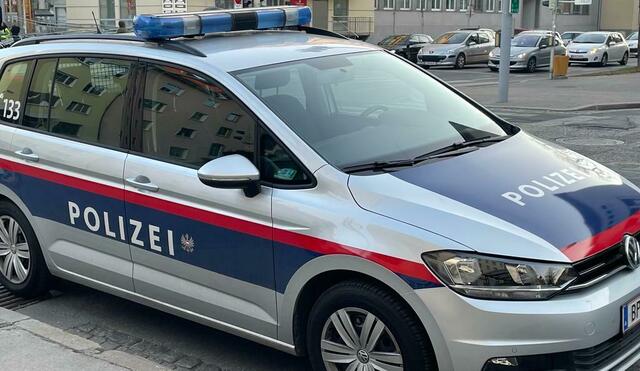 Dem 23-Jährigen wurde der Führerschein abgenommen. (Symbolfoto) | Foto: MeinBezirk.at
