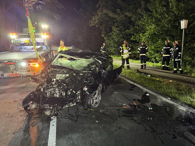 Bei Tiefgraben hat es einen tödlichen Unfall gegeben.  | Foto: C. Stoxreiter